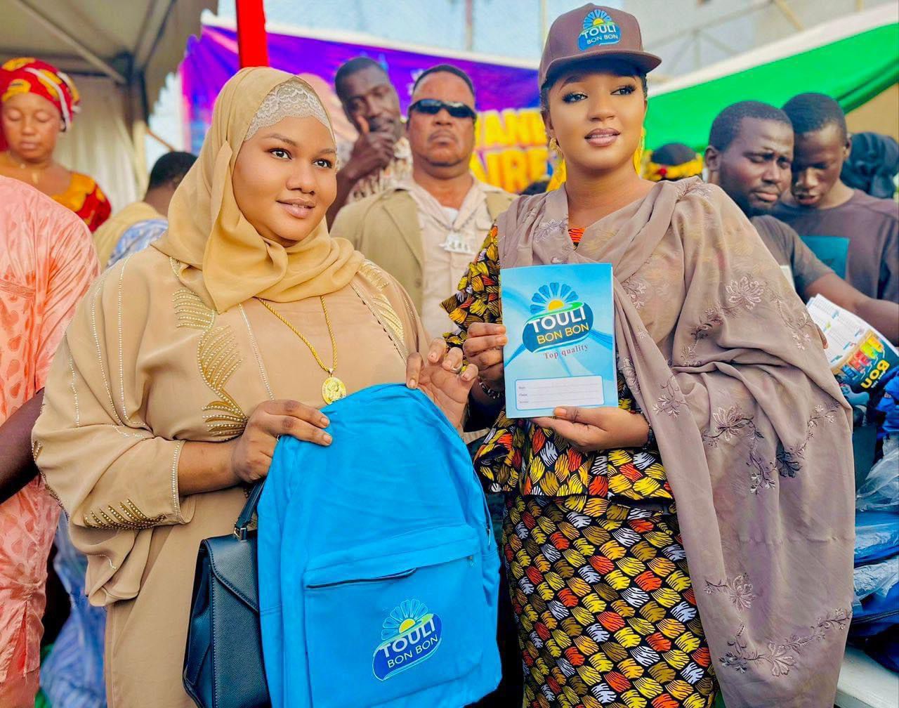 Caravane Scolaire 2024 : Les six communes de Bamako reçoivent leurs kits .